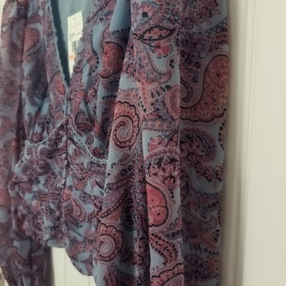 [5x$20] New Paisley Crop Top  / Size Small - Picture 4 of 6